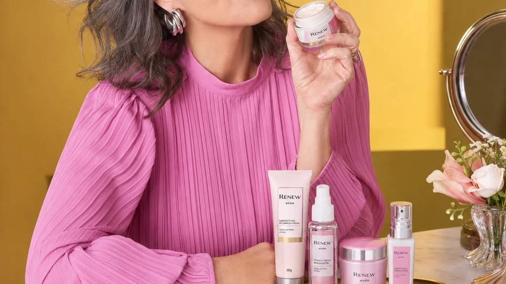 Avon leva menopausa à comunicação de Renew com Maria Cândida